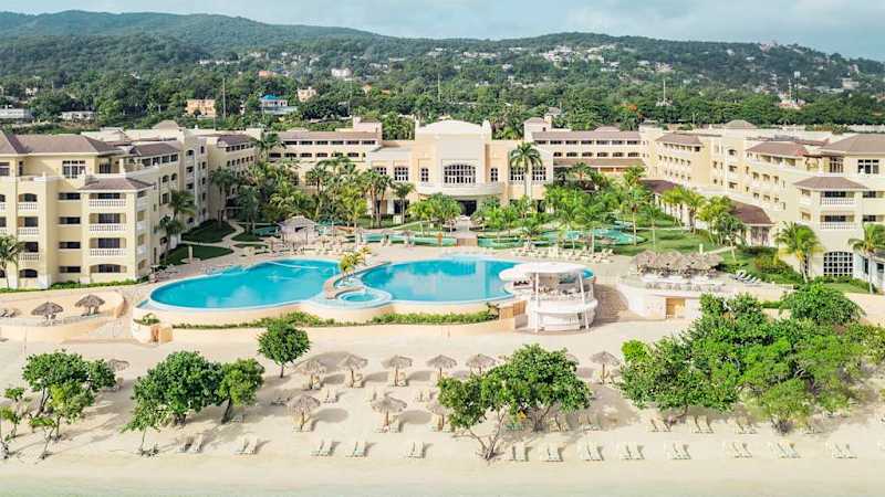 Iberostar Waves Rose Hall Beach - Runaway Bay