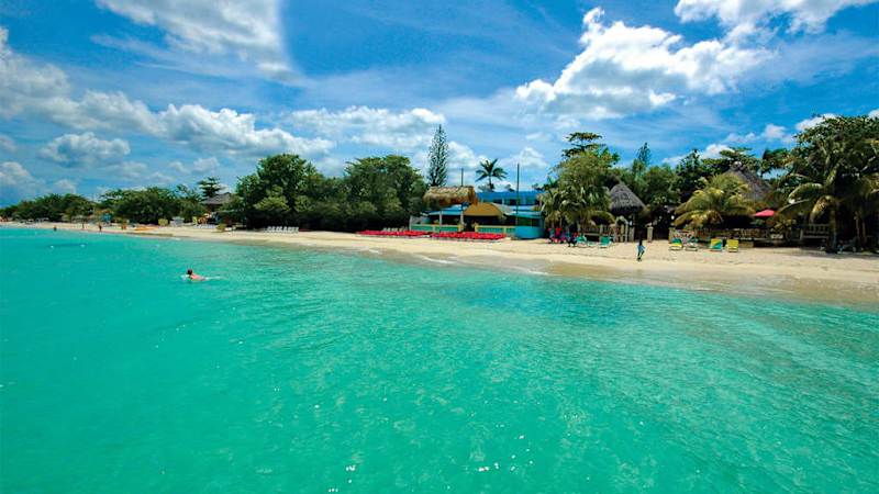 Legends Beach Resort - Montego Bay