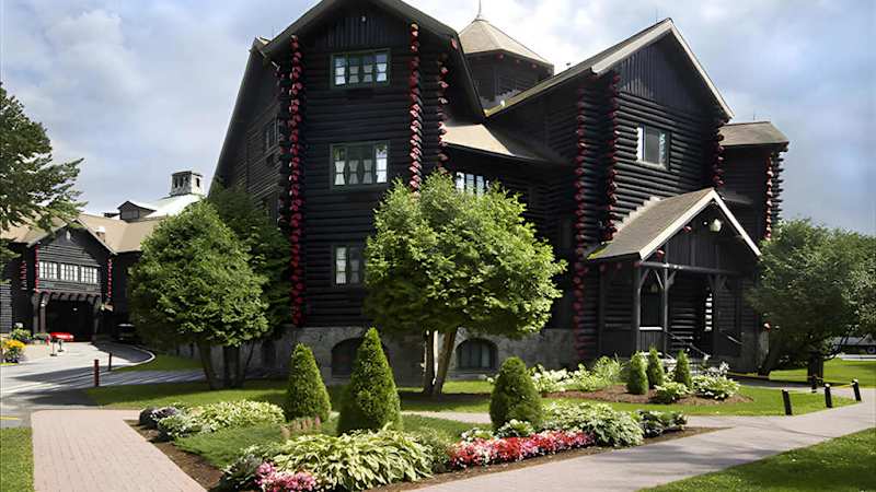 Fairmont Le Chateau Montebello - Montreal