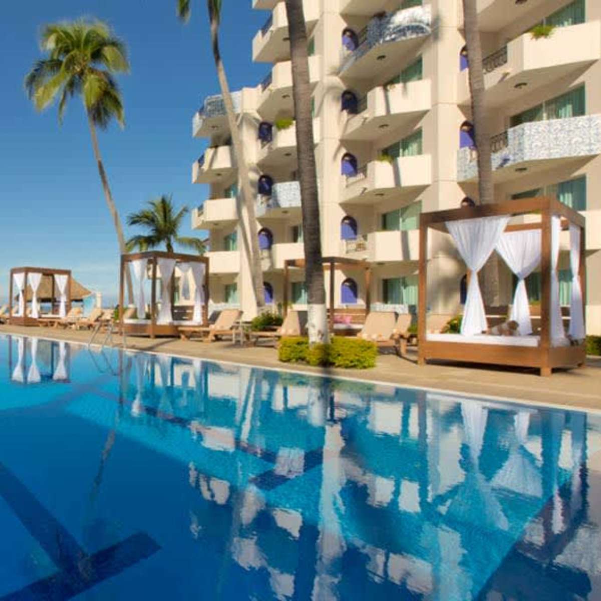 Crown Paradise Golden Puerto Vallarta - WestJet Vacations Crown Paradise Golden Puerto Vallarta - WestJet Vacations
