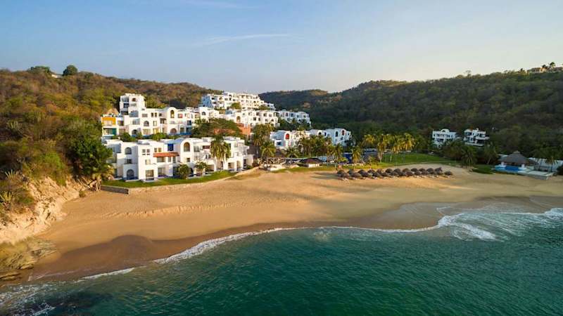 Camino Real Zaashila Huatulco