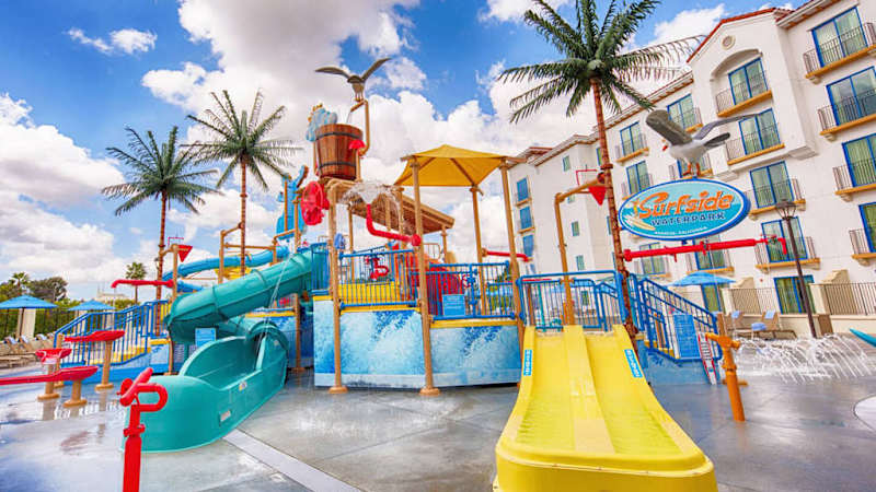 Courtyard by Marriott Anaheim Theme Park Entrance