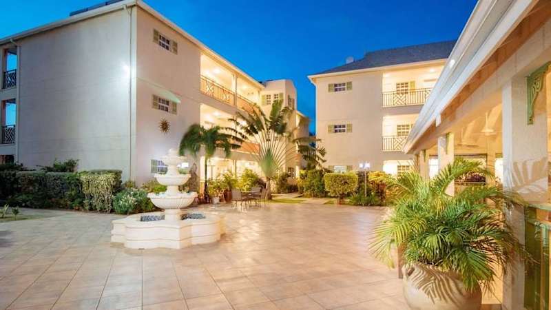 Bay Gardens Beach Resort 