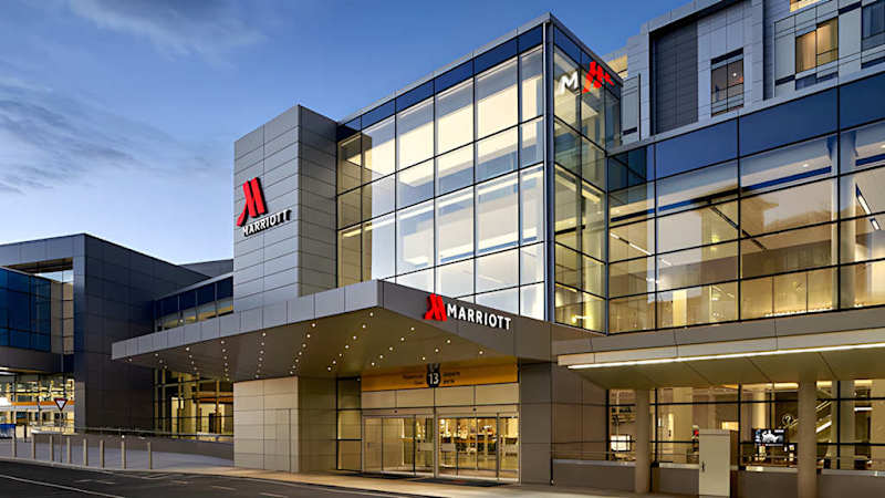 Calgary Airport Marriott In-Terminal Hotel