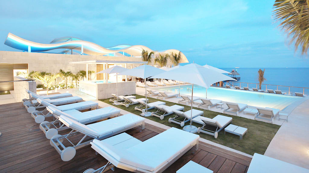 Blue Diamond Luxury Boutique Hotel